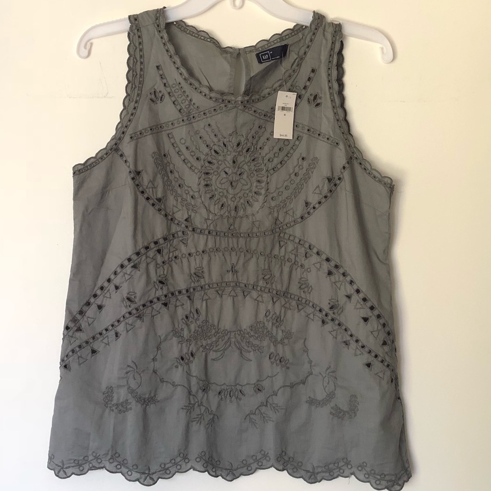 Gap tank top